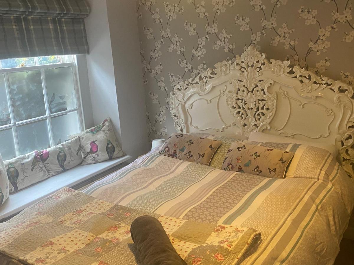Georgian City Apartment At Thomas Street Double Bedroom And Two Single Trundle Beds Bath Exterior foto